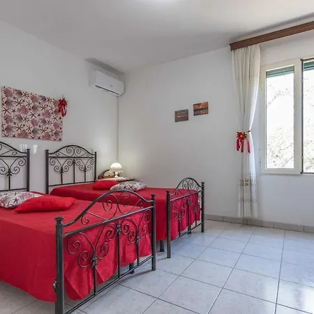 Casa Vacanza Marika Mancaversa Fino A 10 Posti Letto *