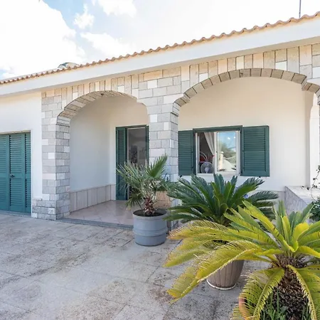 Casa Vacanza Marika Mancaversa Fino A 10 Posti Letto Villa *