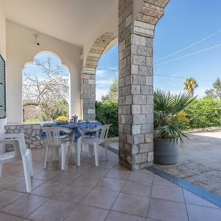 Casa Vacanza Marika Mancaversa Fino A 10 Posti Letto *