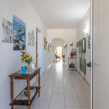 Casa Vacanza Marika Mancaversa Fino A 10 Posti Letto