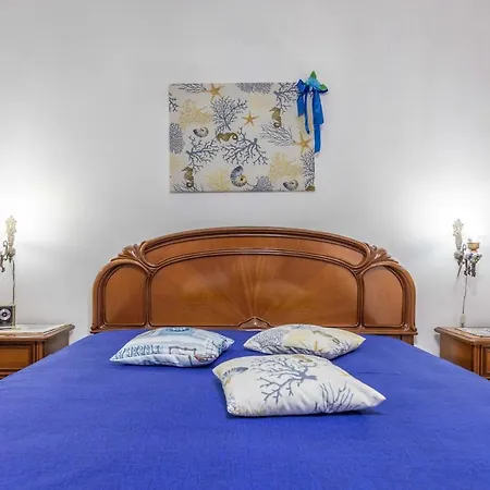 Casa Vacanza Marika Mancaversa Fino A 10 Posti Letto *