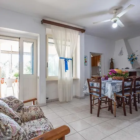 Casa Vacanza Marika Mancaversa Fino A 10 Posti Letto *